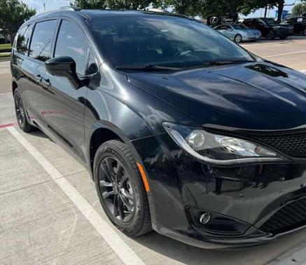 2020 Chrysler Pacifica L