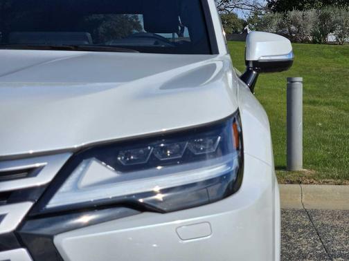 2024 Lexus LX 600 Luxury