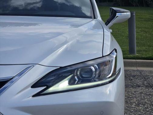 2023 Lexus ES 350 Base