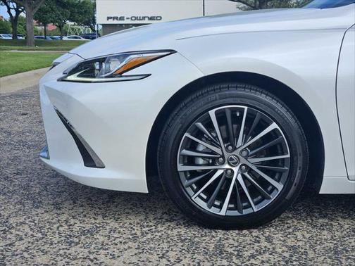 2023 Lexus ES 350 Base
