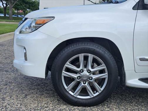 2014 Lexus LX 570 Base