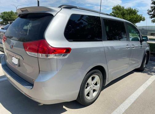 2013 Toyota Sienna LE