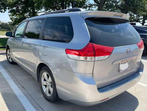 2013 Toyota Sienna LE