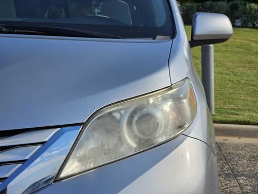 2013 Toyota Sienna LE