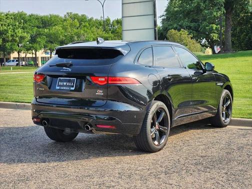 2018 Jaguar F-PACE S