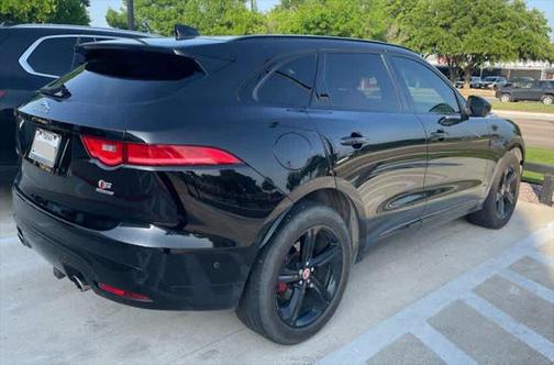 2018 Jaguar F-PACE S