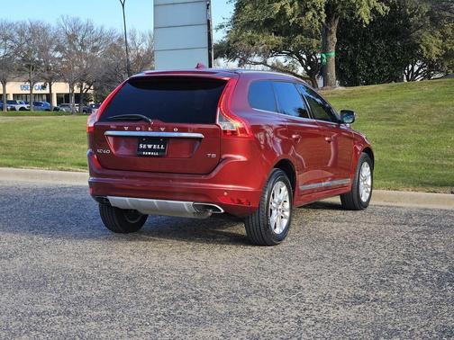 2016 Volvo XC60 T5 Drive-E Premier