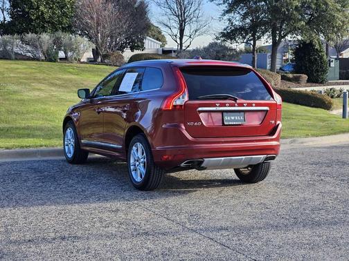 2016 Volvo XC60 T5 Drive-E Premier