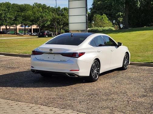 2024 Lexus ES 350 Base
