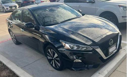 2022 Nissan Altima 2.5 SV