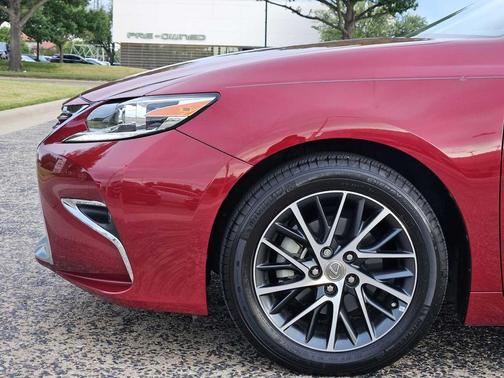 Matador Red Mica 2018 Lexus ES 350 Base