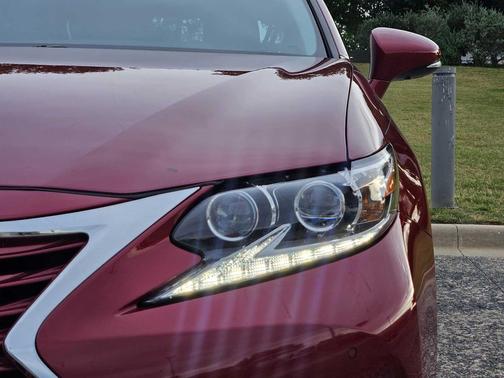 Matador Red Mica 2018 Lexus ES 350 Base
