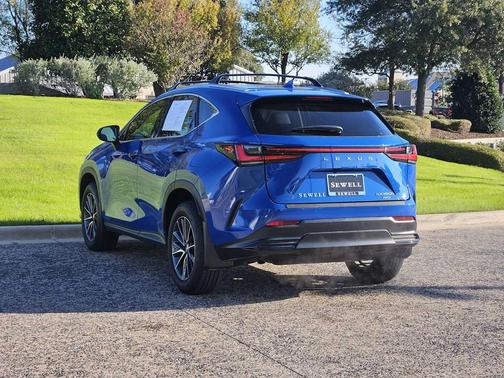2025 Lexus NX 350h Premium