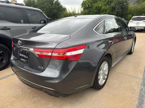 Magnetic Gray Metallic 2015 Toyota Avalon XLE