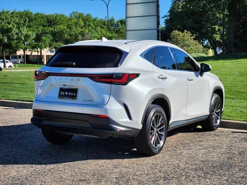 2024 Lexus NX 250 Premium