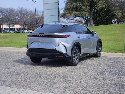 2024 Lexus RZ 300e Premium