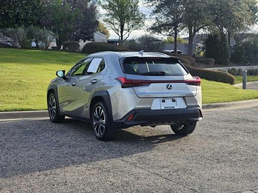 2021 Lexus UX 200 Base
