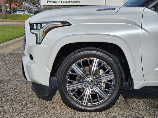 2024 Toyota Sequoia Capstone