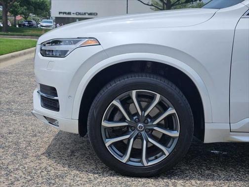 2018 Volvo XC90 T6 Momentum