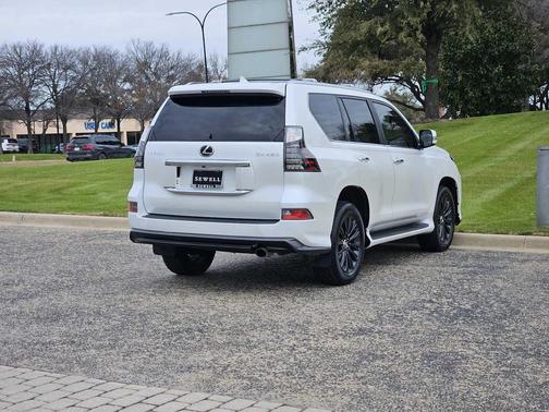 2023 Lexus GX 460 Luxury