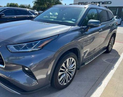 2021 Toyota Highlander Hybrid Platinum
