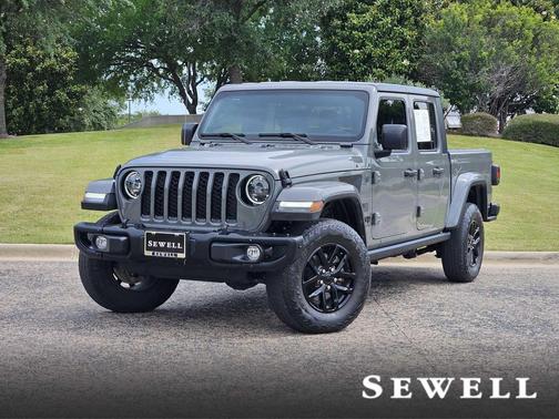 Sting-Gray Clearcoat 2023 Jeep Gladiator Freedom 4x4