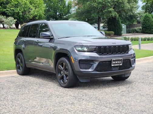 2024 Jeep Grand Cherokee Altitude