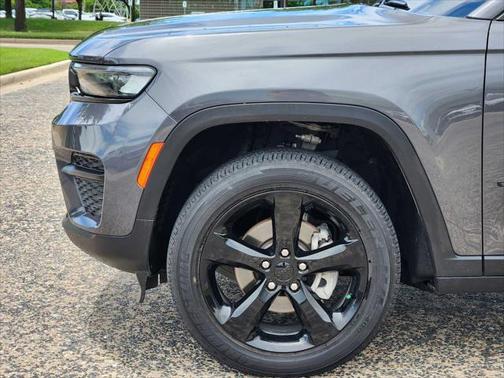 2024 Jeep Grand Cherokee Altitude