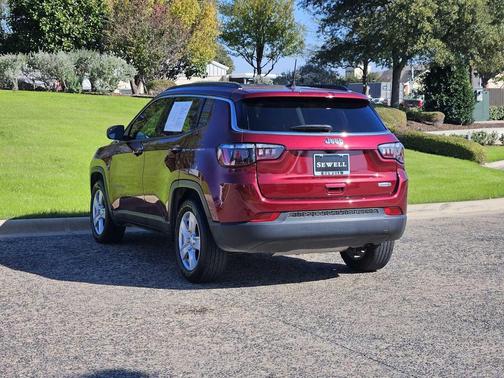 2022 Jeep Compass Latitude