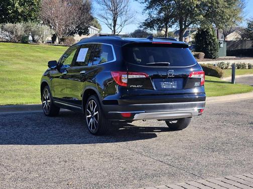 2019 Honda Pilot Touring 8-Passenger