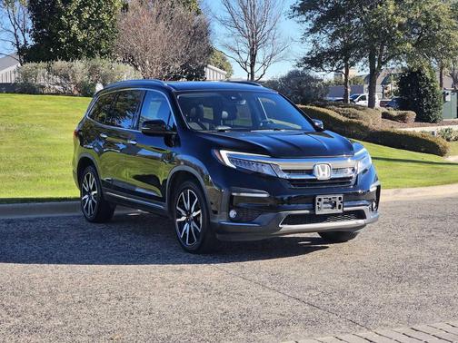 2019 Honda Pilot Touring 8-Passenger