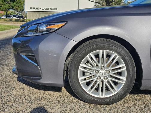 2016 Lexus ES 350 Base