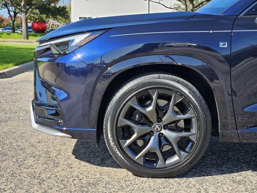 2024 Lexus TX 500h F SPORT Premium