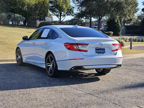 2021 Honda Accord Touring 2.0T