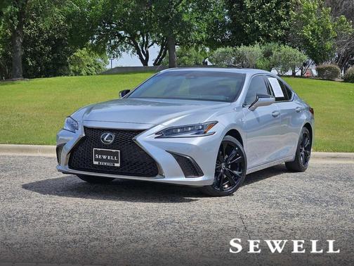 Iridium 2023 Lexus ES 300h F SPORT Handling