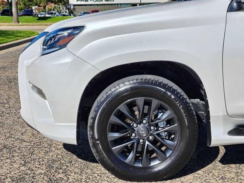 2023 Lexus GX 460 Premium