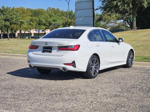 2019 BMW 330 xDrive