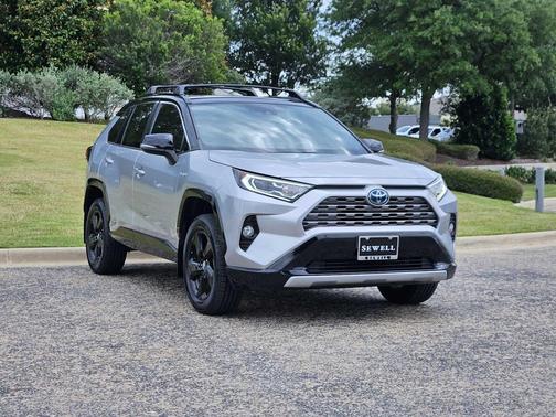 Silver Sky Metallic w/Midnight Black Roof 2020 Toyota RAV4 Hybrid SE