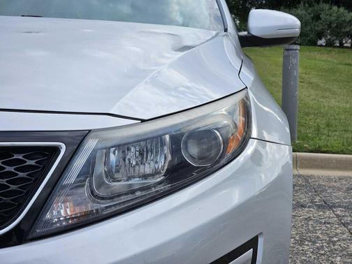 Bright Silver 2014 Kia Optima LX