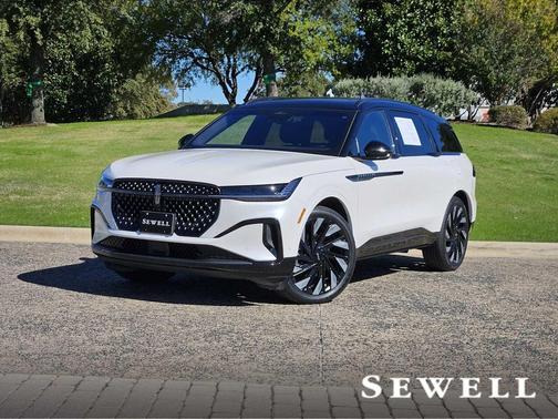 2024 Lincoln Nautilus Reserve