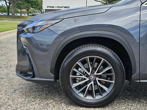 2025 Lexus NX 250 Premium