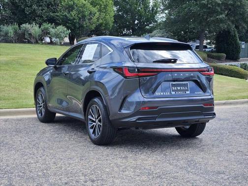 2025 Lexus NX 250 Premium