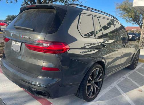 2021 BMW X7 M50i