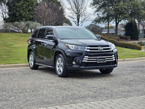 2017 Toyota Highlander Limited