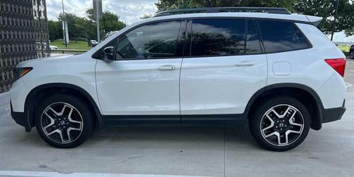 2023 Honda Passport AWD Elite