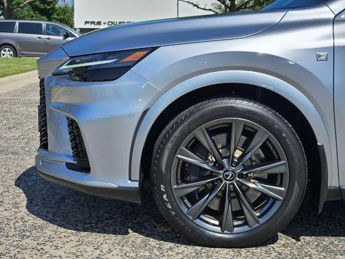 Iridium 2024 Lexus RX 350 F SPORT Handling