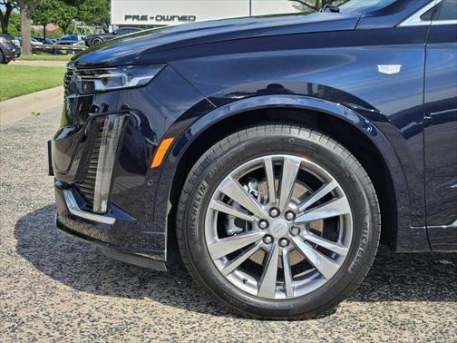 2022 Cadillac XT6 Premium Luxury FWD