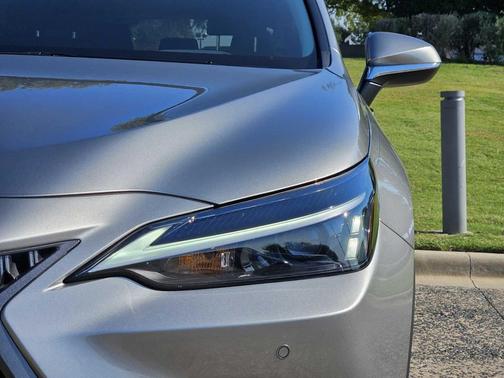 2025 Lexus NX 250 Base