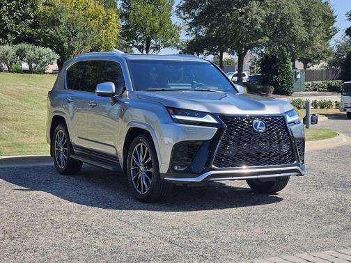 2023 Lexus LX 600 Base