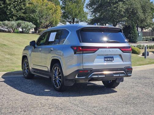 2023 Lexus LX 600 Base